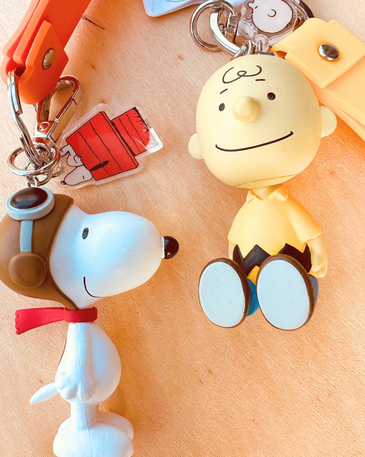 Peanuts Character Key Ring - Official Collectible Peanuts Keychain Charm - Charlie Brown / Snoopy