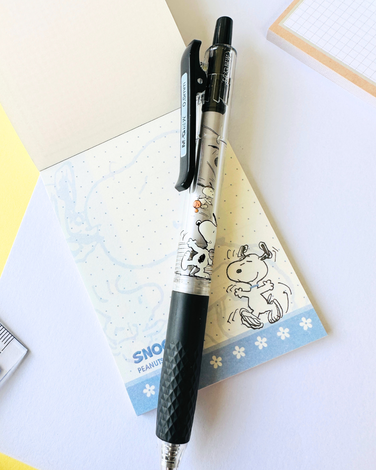 Snoopy Trio Pen Set - Sports design - 0.5mm black retractable pens