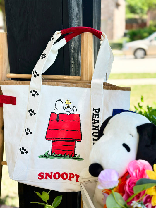 Snoopy Premium Canvas Tote bag - Dog House