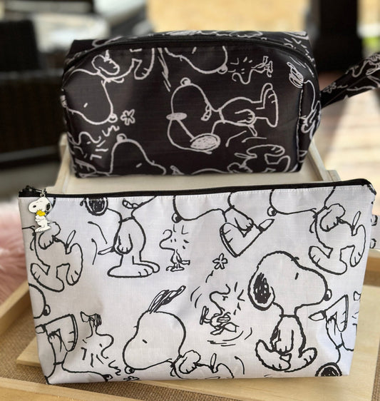 Canvas Snoopy Black and White Waterproof Zipper Pouch - PawFect