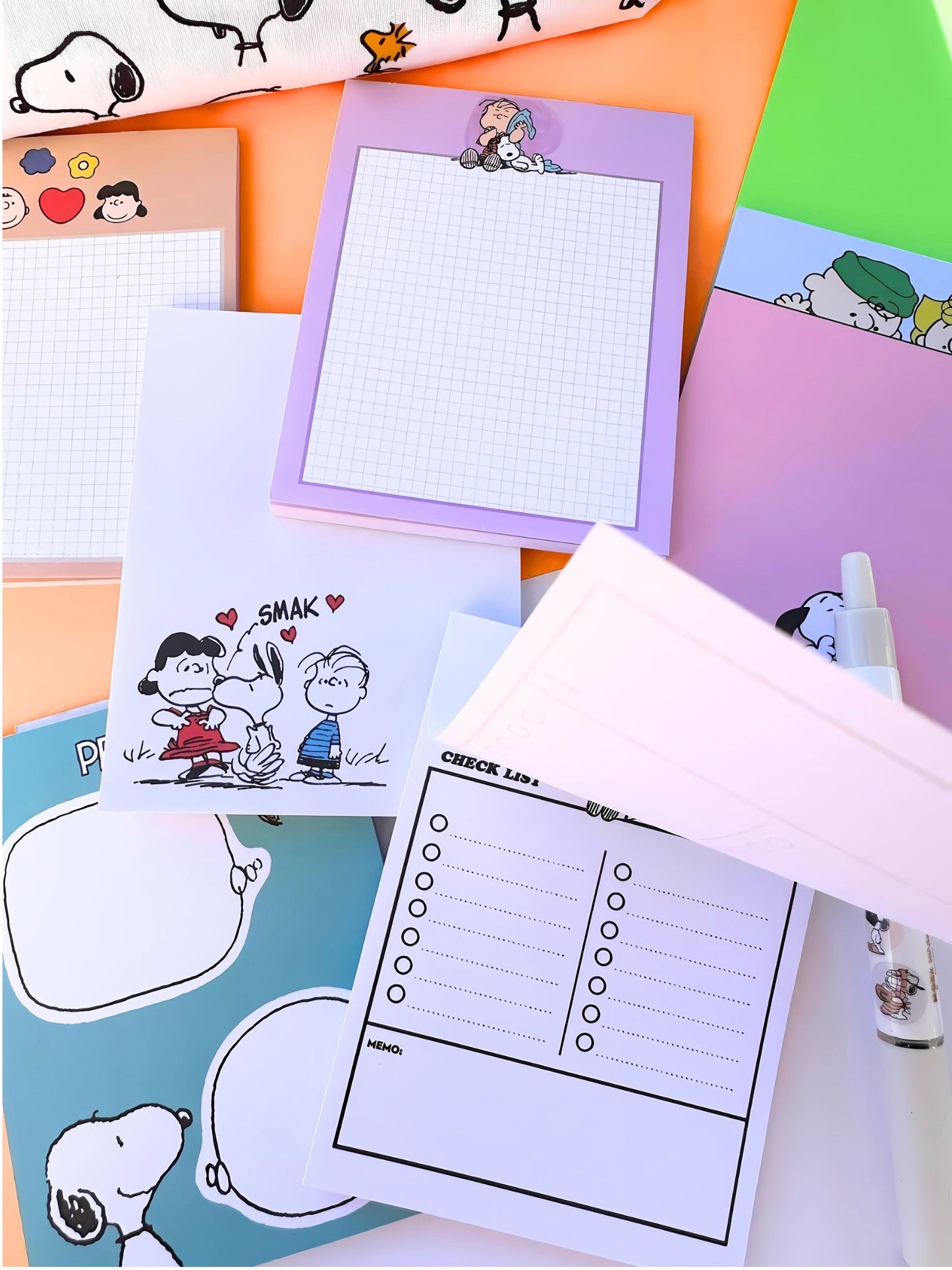 Cartoon Snoopy and Friends Small Note pad Set with Surprise Pen - SnoopBe