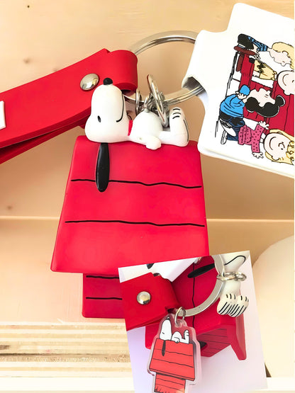 Peanuts Snoopy Dog House Key Ring - SnoopBe